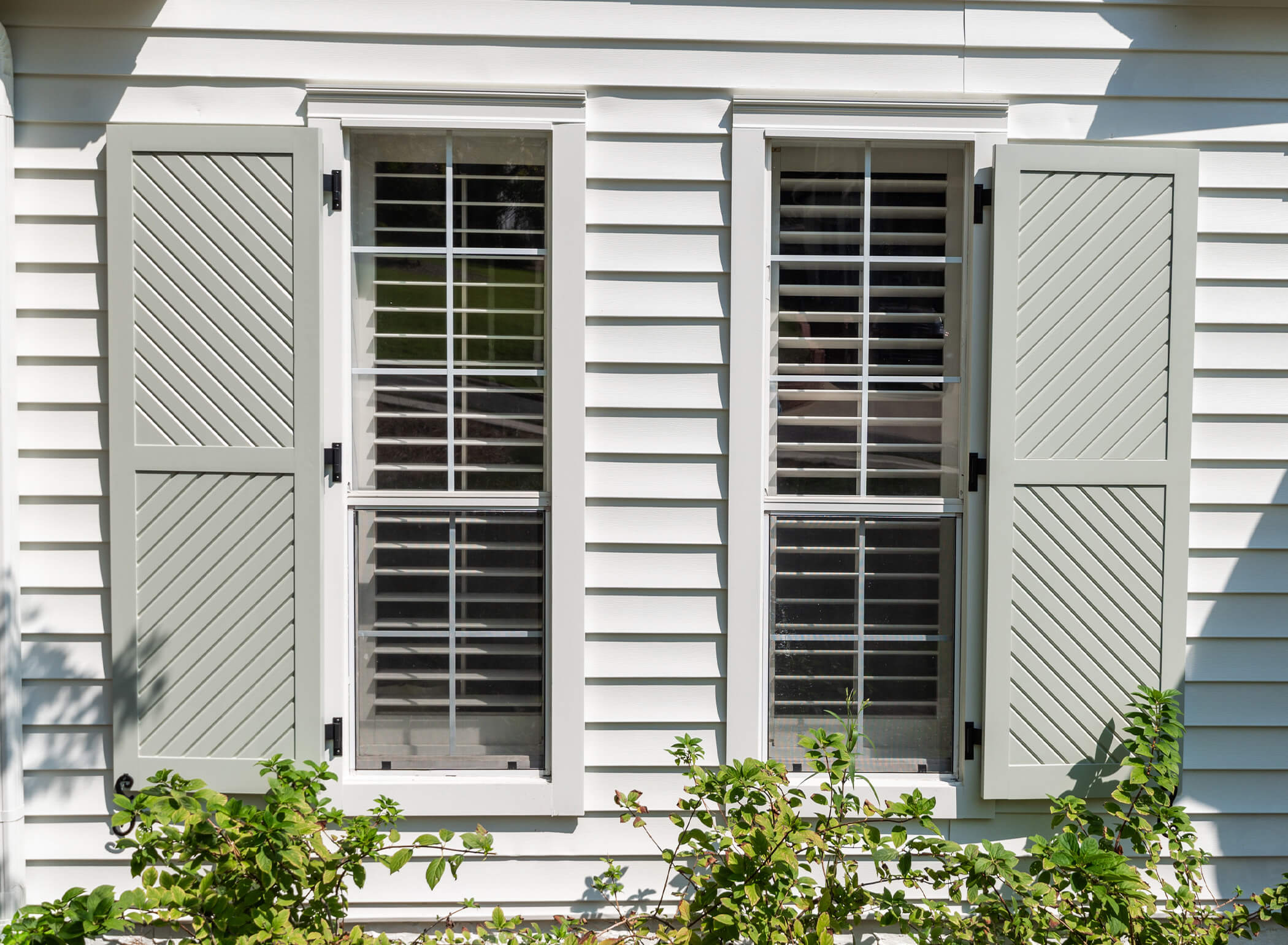 Combination shutter